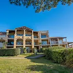 L'esquinade F6 225 By Interhome
