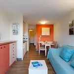 Daire L'esquinade F6 225 By Interhome Saint-Raphaël