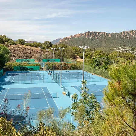 L'esquinade F6 225 By Interhome