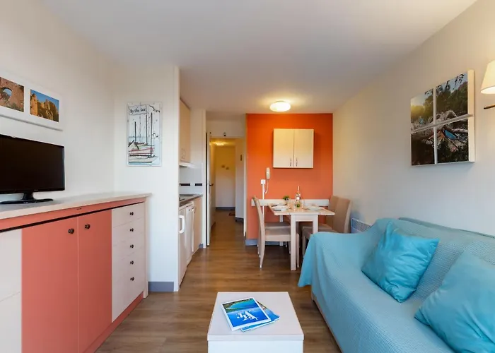 Apartment L'esquinade F6 225 By Interhome Saint-Raphael (Var)