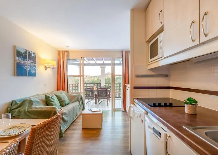 L'esquinade F6 225 By Interhome Saint-Raphaël