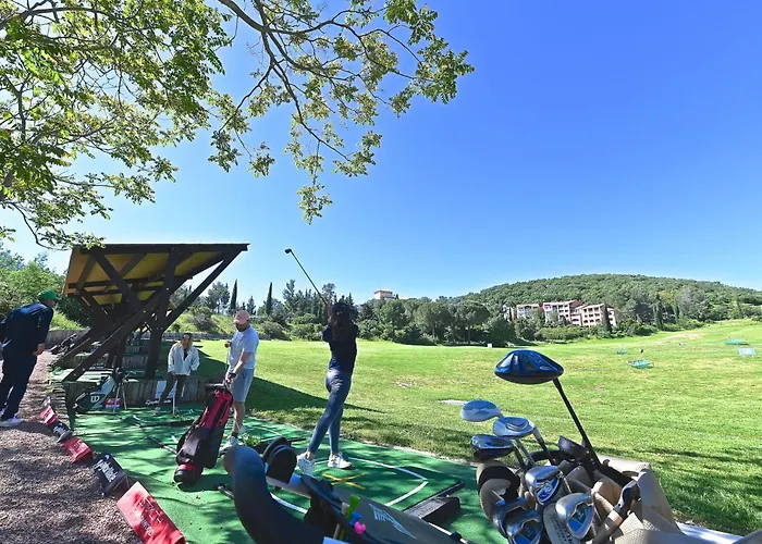 Apartment L'esquinade F6 225 By Interhome *